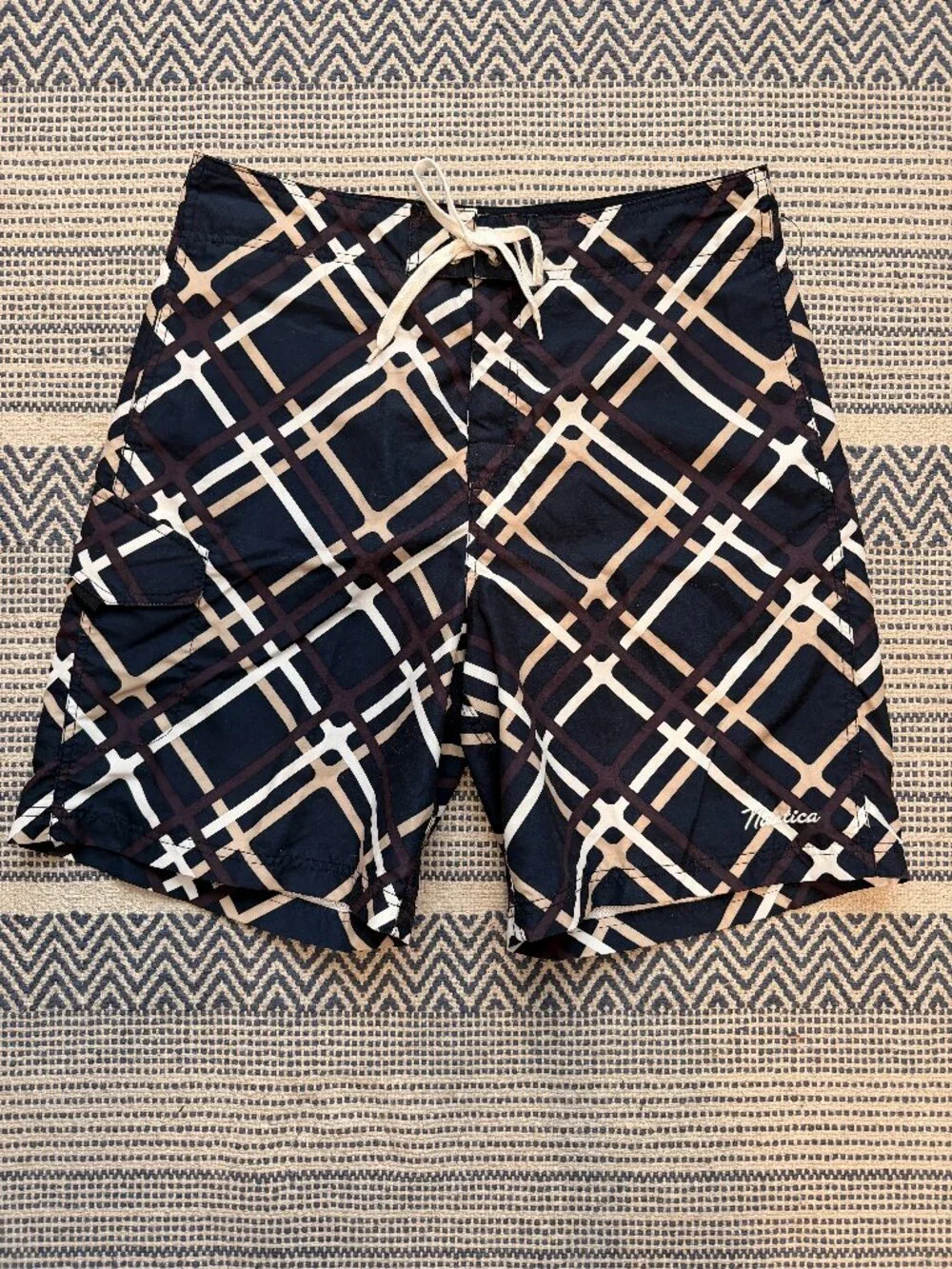 Nautica Men’s Swim Trunks – Size 34 – Retro 90s Style